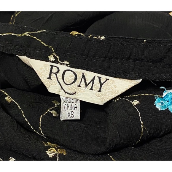 Romy Black Sheer Wildflower Blouse size XS/S - Picture 11 of 11